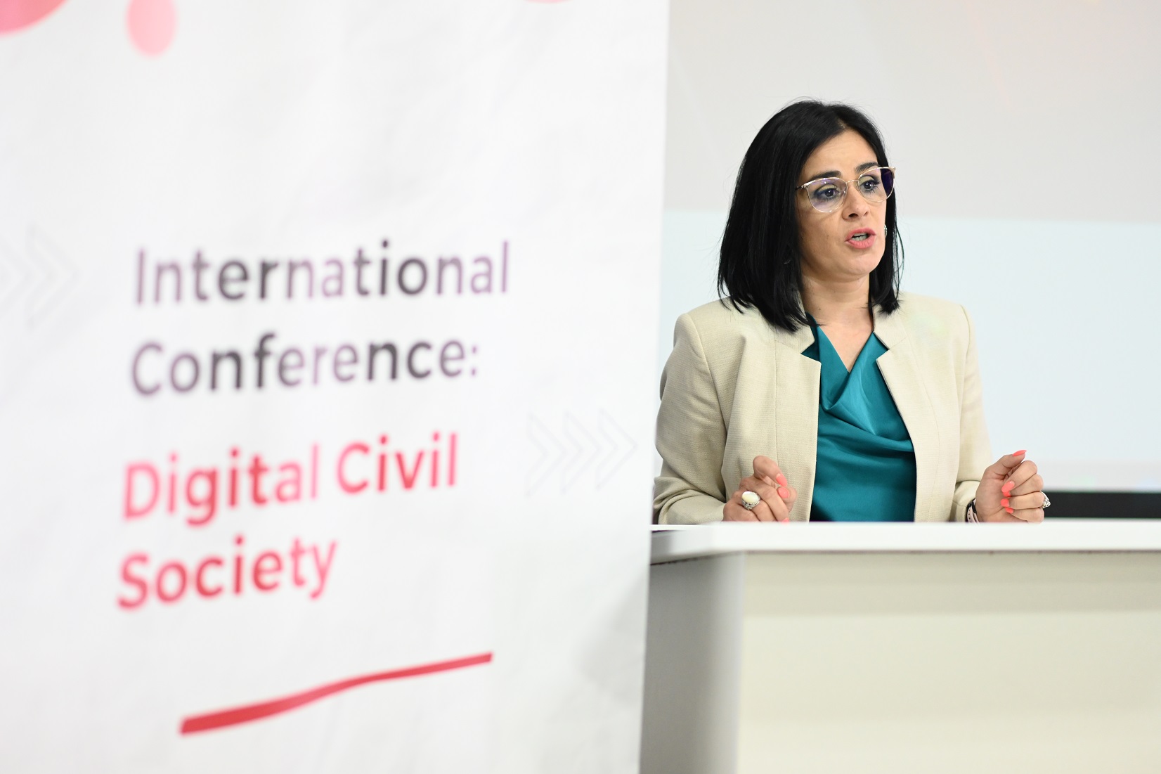 UIST Hosts the Conference Digital Civil Society University of